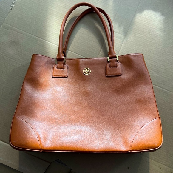 Tory Burch Handbags - EUC TORY BURCH TOTE BAG